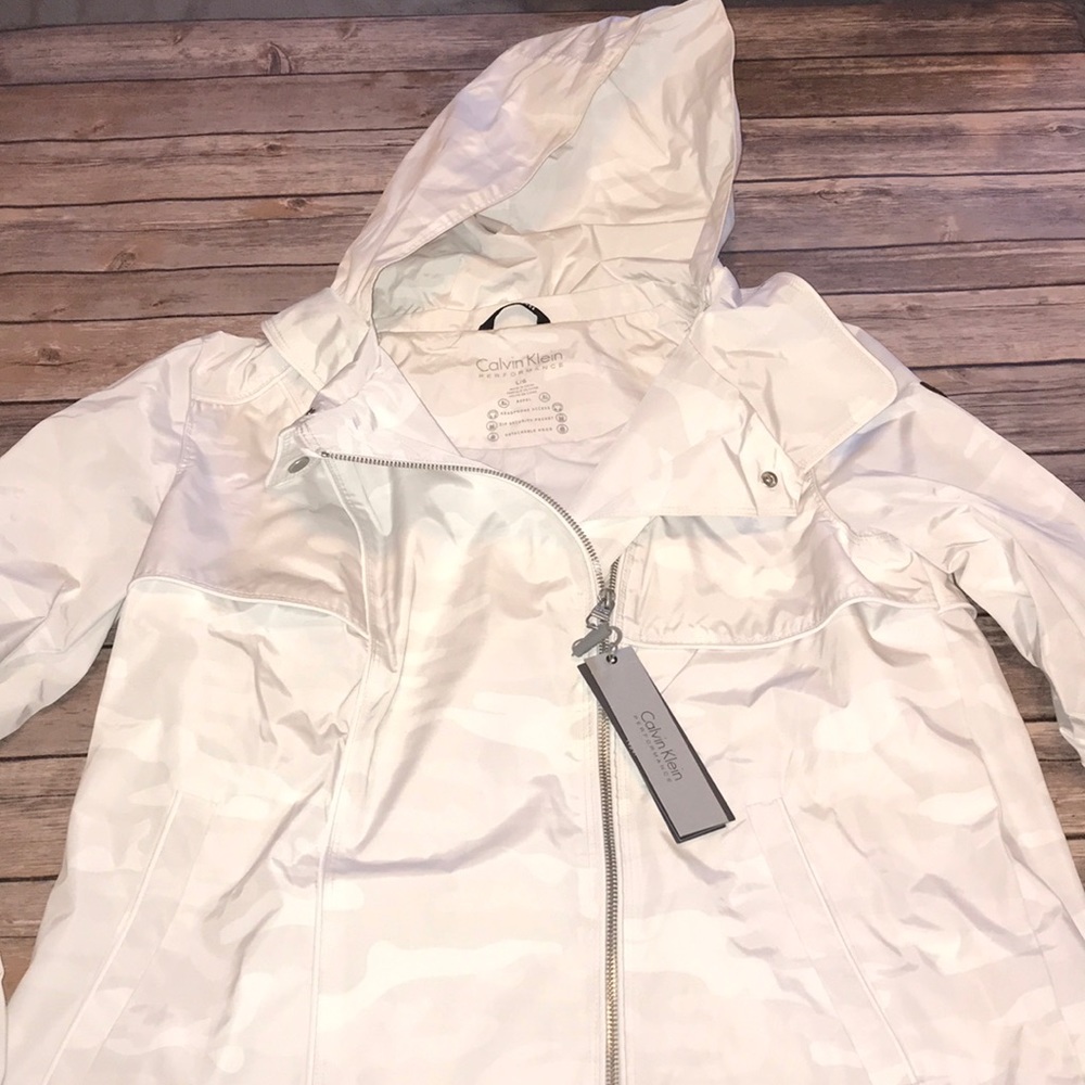 NWT Calvin Klein White Camo Rain Coat - Picture 8 of 8